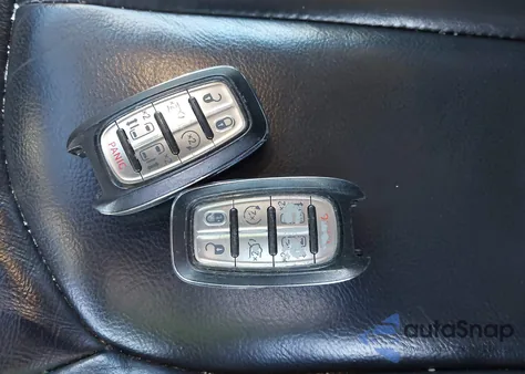 2017 Chrysler Pacifica Touring-L из США, поврежденный, VIN 2C4RC1BG6HR839845